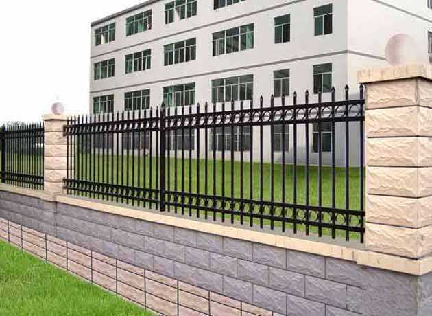 新北学校锌钢护栏